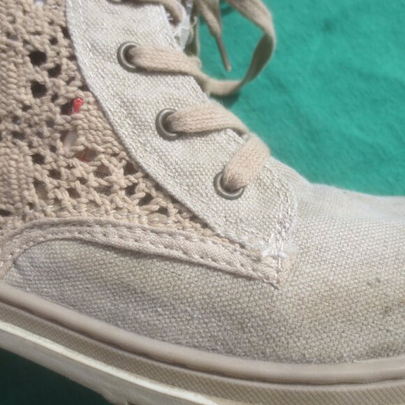 Women's Canvas Casual Boots with Crochet Side Styling Accent - Size 7. - Picture 10 of 14